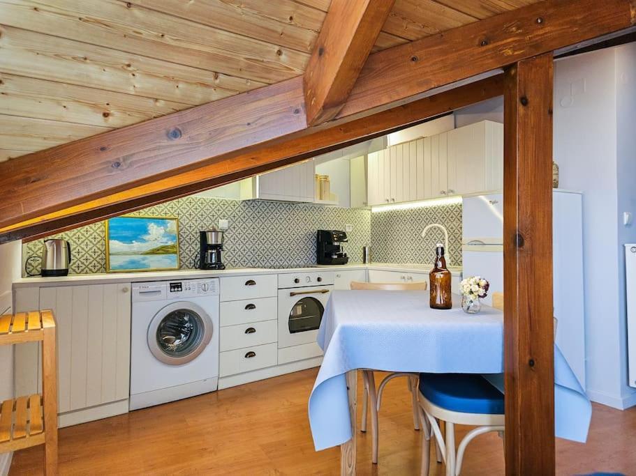 Sunny & Comfy Studio In The Heart Of Preveza Eksteriør bilde