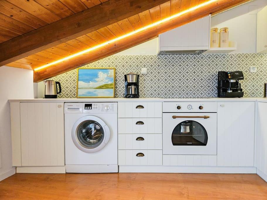 Sunny & Comfy Studio In The Heart Of Preveza Eksteriør bilde